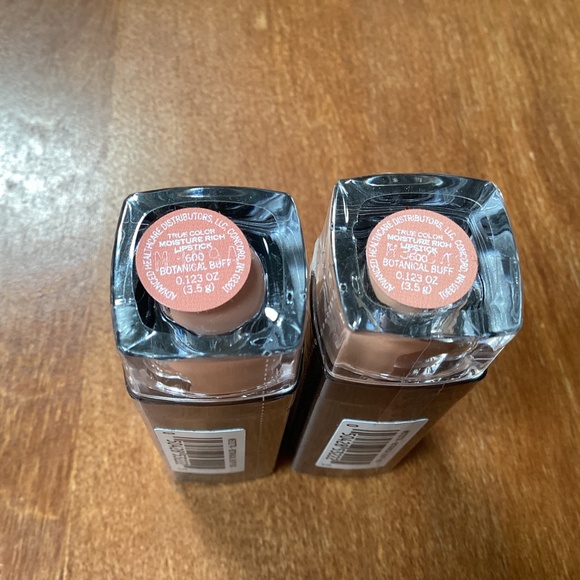 Nuance Salma Hayek True Color Moisture Rich Lipstick Botanical Buff 600 Sealed - Picture 3 of 12